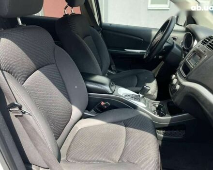 Белый Додж Джорни, объемом двигателя 3.6 л и пробегом 154 тыс. км за 14700 $, фото 22 на Automoto.ua