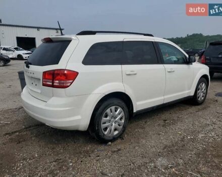 Белый Додж Джорни, объемом двигателя 2.36 л и пробегом 59 тыс. км за 1800 $, фото 2 на Automoto.ua