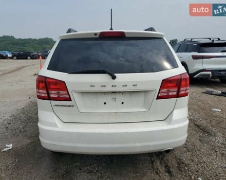 Белый Додж Джорни, объемом двигателя 2.36 л и пробегом 59 тыс. км за 1800 $, фото 5 на Automoto.ua