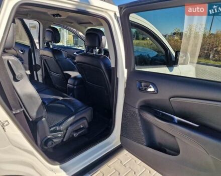 Белый Додж Джорни, объемом двигателя 3.6 л и пробегом 185 тыс. км за 14500 $, фото 11 на Automoto.ua