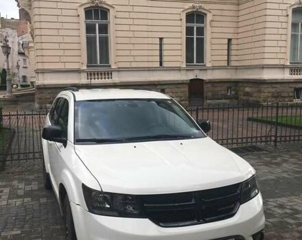 Белый Додж Джорни, объемом двигателя 3.6 л и пробегом 56 тыс. км за 15000 $, фото 1 на Automoto.ua