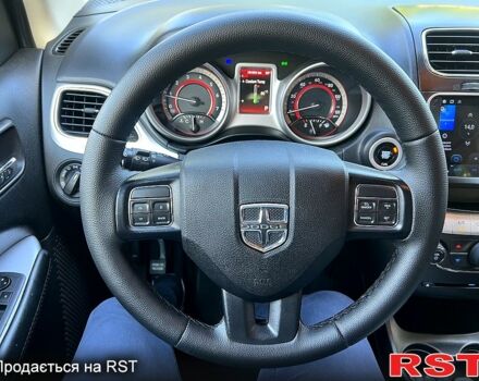 Белый Додж Джорни, объемом двигателя 2.4 л и пробегом 152 тыс. км за 12000 $, фото 8 на Automoto.ua