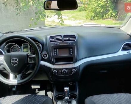 Белый Додж Джорни, объемом двигателя 2.36 л и пробегом 60 тыс. км за 13500 $, фото 28 на Automoto.ua