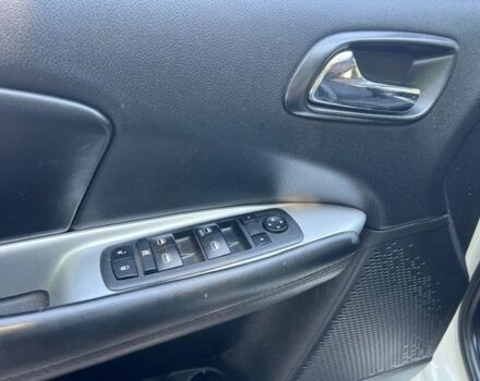 Белый Додж Джорни, объемом двигателя 0 л и пробегом 152 тыс. км за 12499 $, фото 12 на Automoto.ua