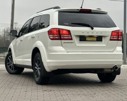 Белый Додж Джорни, объемом двигателя 2.4 л и пробегом 49 тыс. км за 13350 $, фото 9 на Automoto.ua