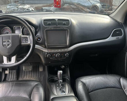 Белый Додж Джорни, объемом двигателя 3.6 л и пробегом 172 тыс. км за 12500 $, фото 8 на Automoto.ua