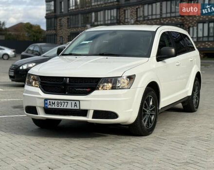 Білий Додж Джорні, об'ємом двигуна 2.36 л та пробігом 122 тис. км за 11850 $, фото 1 на Automoto.ua