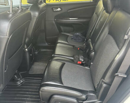 Белый Додж Джорни, объемом двигателя 3.6 л и пробегом 172 тыс. км за 12500 $, фото 9 на Automoto.ua