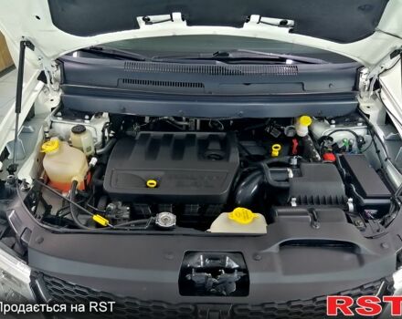 Белый Додж Джорни, объемом двигателя 2.4 л и пробегом 48 тыс. км за 12000 $, фото 7 на Automoto.ua