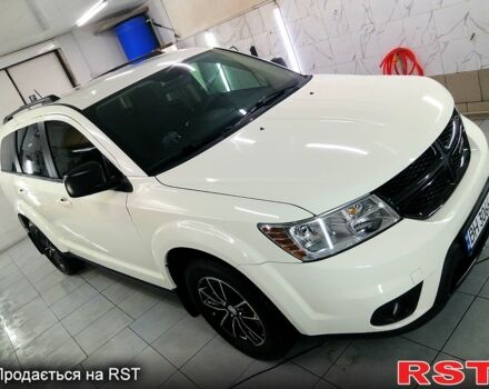 Белый Додж Джорни, объемом двигателя 2.4 л и пробегом 48 тыс. км за 12000 $, фото 2 на Automoto.ua