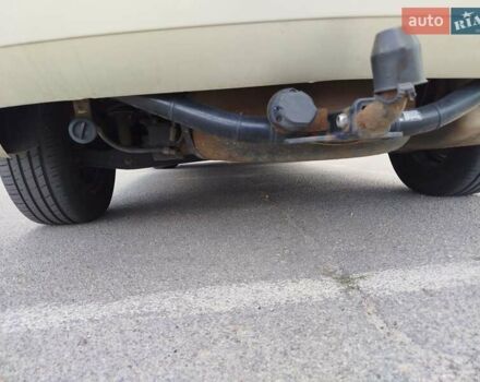 Белый Додж Джорни, объемом двигателя 2.36 л и пробегом 137 тыс. км за 13500 $, фото 14 на Automoto.ua