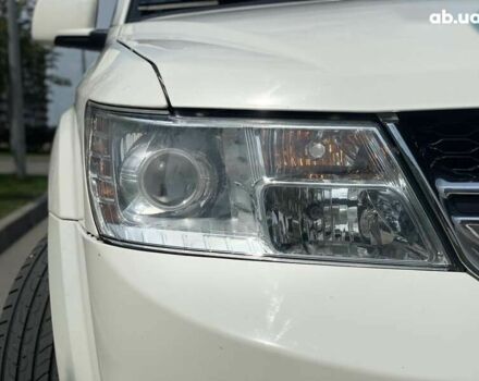 Белый Додж Джорни, объемом двигателя 3.6 л и пробегом 154 тыс. км за 14700 $, фото 10 на Automoto.ua