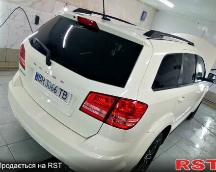 Белый Додж Джорни, объемом двигателя 2.4 л и пробегом 48 тыс. км за 12000 $, фото 1 на Automoto.ua