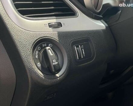 Белый Додж Джорни, объемом двигателя 3.6 л и пробегом 154 тыс. км за 14700 $, фото 15 на Automoto.ua