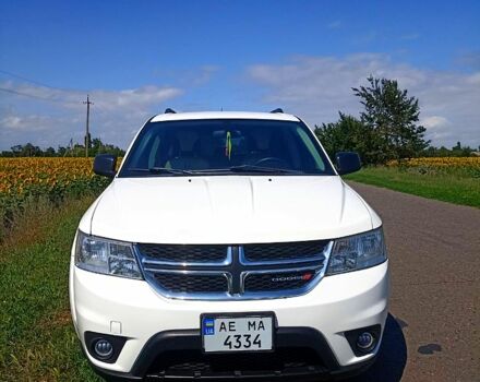 Білий Додж Джорні, об'ємом двигуна 2.4 л та пробігом 165 тис. км за 10500 $, фото 8 на Automoto.ua