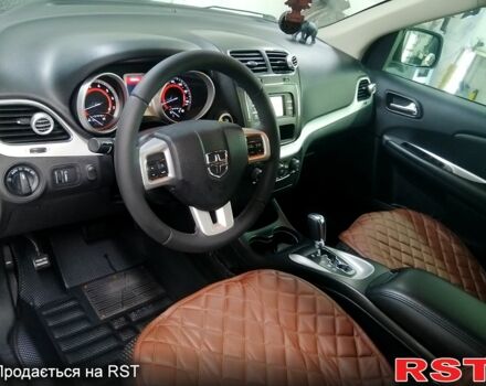 Белый Додж Джорни, объемом двигателя 2.4 л и пробегом 48 тыс. км за 12000 $, фото 5 на Automoto.ua