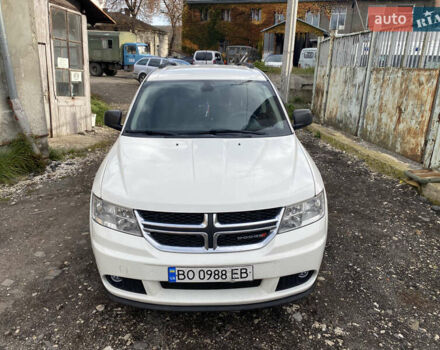 Белый Додж Джорни, объемом двигателя 2.4 л и пробегом 112 тыс. км за 13000 $, фото 2 на Automoto.ua