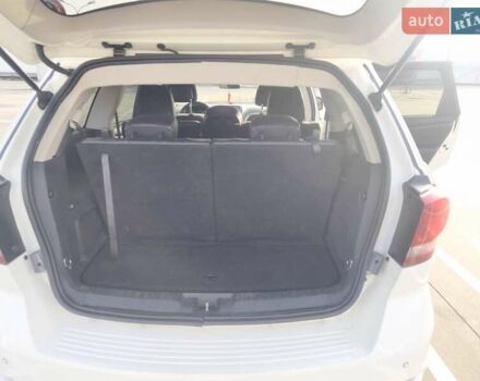 Білий Додж Джорні, об'ємом двигуна 3.6 л та пробігом 103 тис. км за 14000 $, фото 24 на Automoto.ua