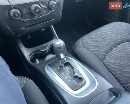 Белый Додж Джорни, объемом двигателя 2.36 л и пробегом 152 тыс. км за 12499 $, фото 16 на Automoto.ua