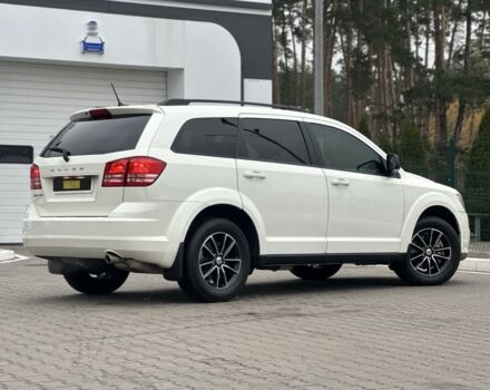 Белый Додж Джорни, объемом двигателя 2.4 л и пробегом 49 тыс. км за 13350 $, фото 6 на Automoto.ua