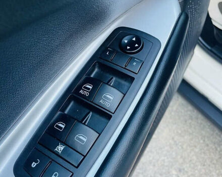 Белый Додж Джорни, объемом двигателя 3.6 л и пробегом 135 тыс. км за 15000 $, фото 14 на Automoto.ua