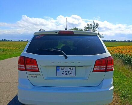 Білий Додж Джорні, об'ємом двигуна 2.4 л та пробігом 165 тис. км за 10500 $, фото 6 на Automoto.ua