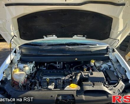 Белый Додж Джорни, объемом двигателя 2.4 л и пробегом 152 тыс. км за 12000 $, фото 6 на Automoto.ua