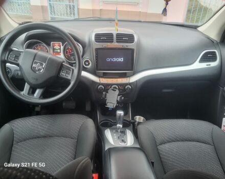 Белый Додж Джорни, объемом двигателя 2.4 л и пробегом 65 тыс. км за 11900 $, фото 7 на Automoto.ua