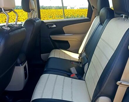 Білий Додж Джорні, об'ємом двигуна 2.4 л та пробігом 165 тис. км за 10500 $, фото 5 на Automoto.ua