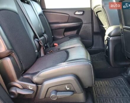 Белый Додж Джорни, объемом двигателя 3.6 л и пробегом 70 тыс. км за 1100 $, фото 10 на Automoto.ua