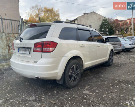 Белый Додж Джорни, объемом двигателя 2.4 л и пробегом 112 тыс. км за 13000 $, фото 3 на Automoto.ua