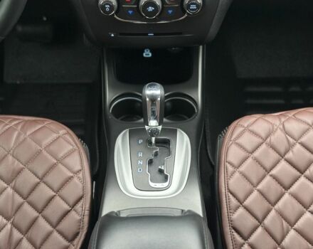 Белый Додж Джорни, объемом двигателя 2.4 л и пробегом 49 тыс. км за 13350 $, фото 13 на Automoto.ua