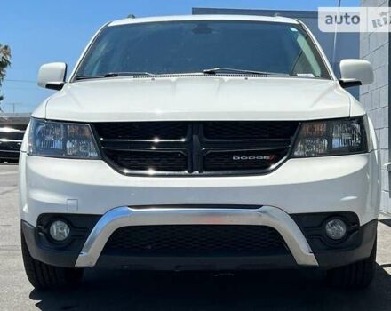Белый Додж Джорни, объемом двигателя 0 л и пробегом 122 тыс. км за 3000 $, фото 1 на Automoto.ua