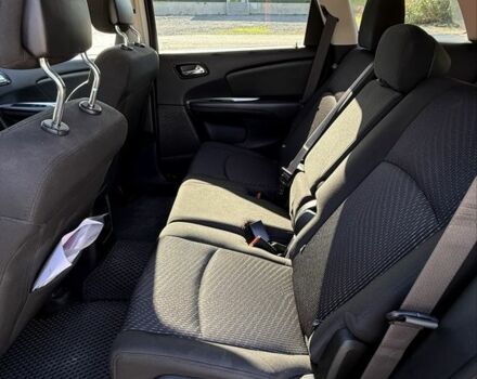 Белый Додж Джорни, объемом двигателя 2.4 л и пробегом 80 тыс. км за 14000 $, фото 12 на Automoto.ua