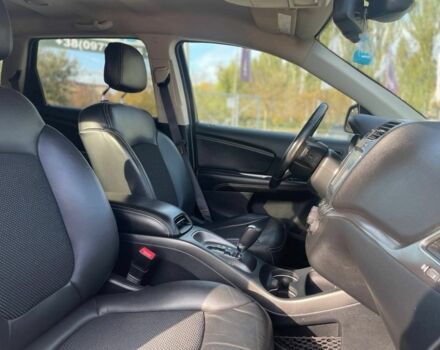 Додж Джорни 2019 в Кривом Роге на Automoto.ua Белый Додж Джорни, объемом двигателя 3.6 л и пробегом 60 тыс. км за 16700 $, фото 8 на Automoto.ua