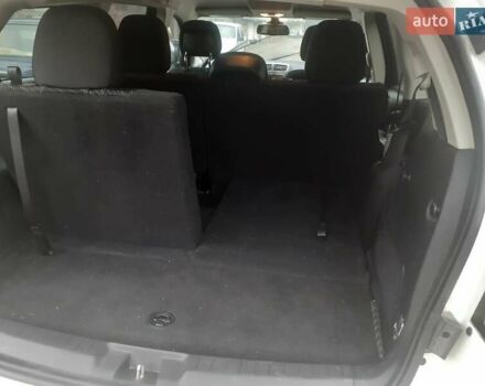 Белый Додж Джорни, объемом двигателя 2.36 л и пробегом 124 тыс. км за 11800 $, фото 24 на Automoto.ua