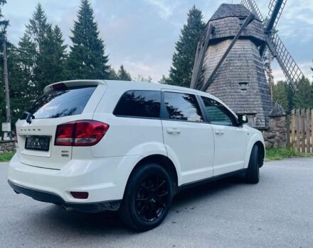 Белый Додж Джорни, объемом двигателя 0 л и пробегом 88 тыс. км за 8800 $, фото 2 на Automoto.ua