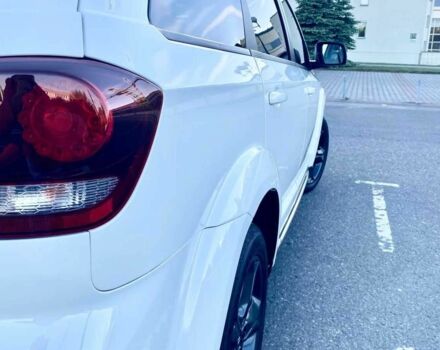 Белый Додж Джорни, объемом двигателя 2.4 л и пробегом 127 тыс. км за 10500 $, фото 10 на Automoto.ua