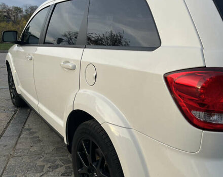 Белый Додж Джорни, объемом двигателя 2.36 л и пробегом 176 тыс. км за 13200 $, фото 9 на Automoto.ua