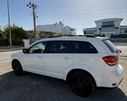 Белый Додж Джорни, объемом двигателя 2.4 л и пробегом 80 тыс. км за 14000 $, фото 7 на Automoto.ua