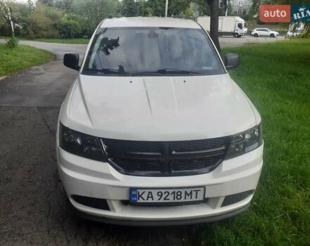 Белый Додж Джорни, объемом двигателя 2.36 л и пробегом 124 тыс. км за 11800 $, фото 9 на Automoto.ua