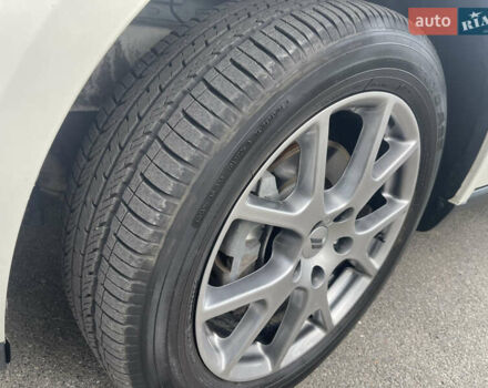 Білий Додж Джорні, об'ємом двигуна 3.6 л та пробігом 99 тис. км за 17700 $, фото 11 на Automoto.ua