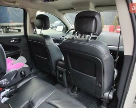 Белый Додж Джорни, объемом двигателя 3.6 л и пробегом 144 тыс. км за 15000 $, фото 6 на Automoto.ua