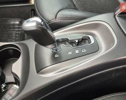 Белый Додж Джорни, объемом двигателя 3.6 л и пробегом 144 тыс. км за 15000 $, фото 14 на Automoto.ua