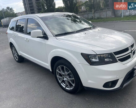 Білий Додж Джорні, об'ємом двигуна 3.6 л та пробігом 99 тис. км за 17700 $, фото 4 на Automoto.ua