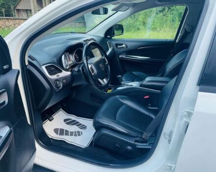 Белый Додж Джорни, объемом двигателя 0 л и пробегом 88 тыс. км за 8800 $, фото 6 на Automoto.ua