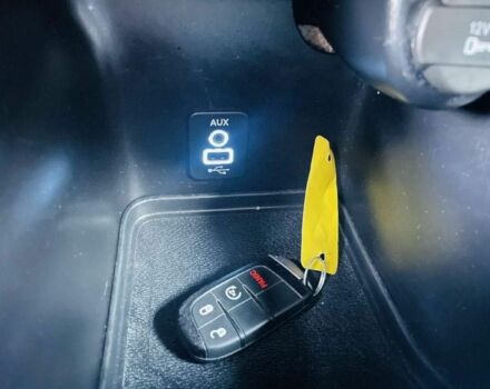 Белый Додж Джорни, объемом двигателя 0 л и пробегом 88 тыс. км за 8800 $, фото 13 на Automoto.ua