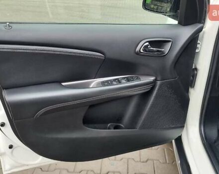 Белый Додж Джорни, объемом двигателя 3.6 л и пробегом 144 тыс. км за 15000 $, фото 19 на Automoto.ua