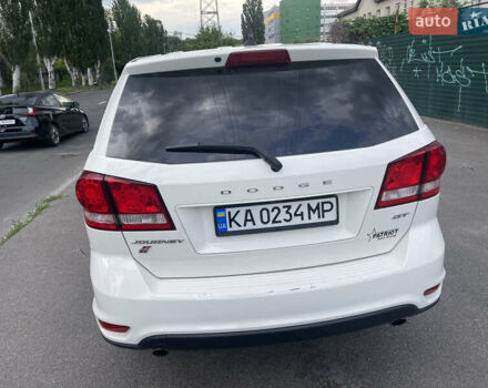 Білий Додж Джорні, об'ємом двигуна 3.6 л та пробігом 99 тис. км за 17700 $, фото 6 на Automoto.ua