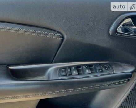 Белый Додж Джорни, объемом двигателя 0 л и пробегом 122 тыс. км за 3000 $, фото 21 на Automoto.ua